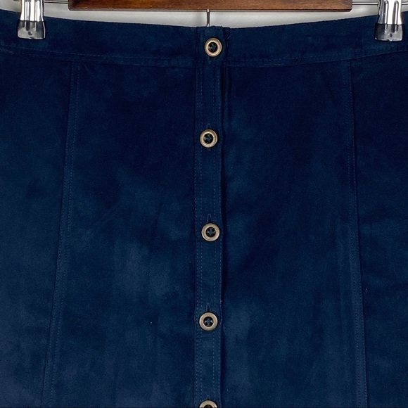 Hollister Faux Suede A-Line Mini Skirt Women's Junior 9 Navy Blue Button Front - Picture 4 of 6